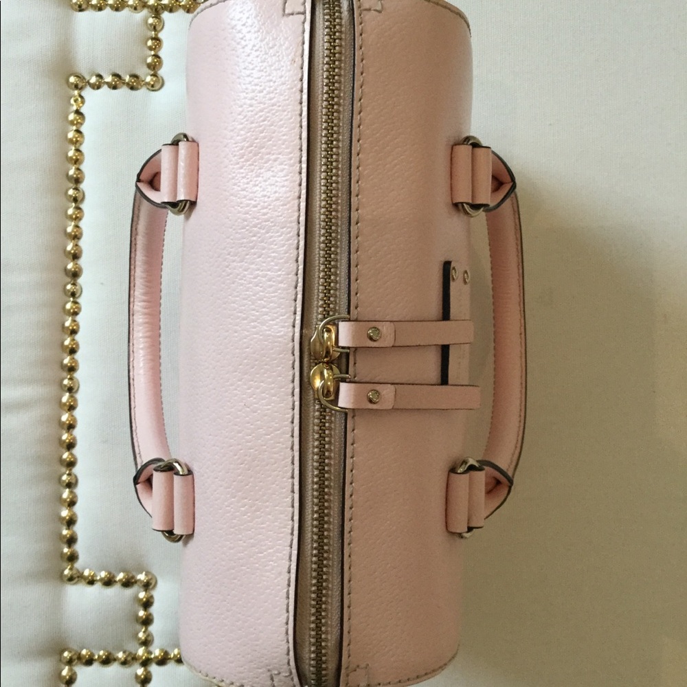 ⭐️HOST PICK⭐️🎀 Kate Spade Pastel Leather Purse🎀 - Picture 5 of 8